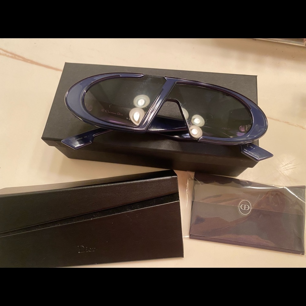Authentic DIOR women's designer sunglasses - Picture 3 of 8